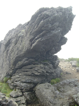 白山　トンビ岩